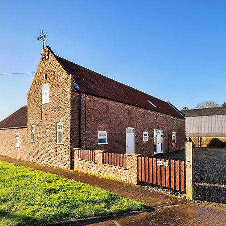 Finest Retreats - South Barn Winestead Exterior foto