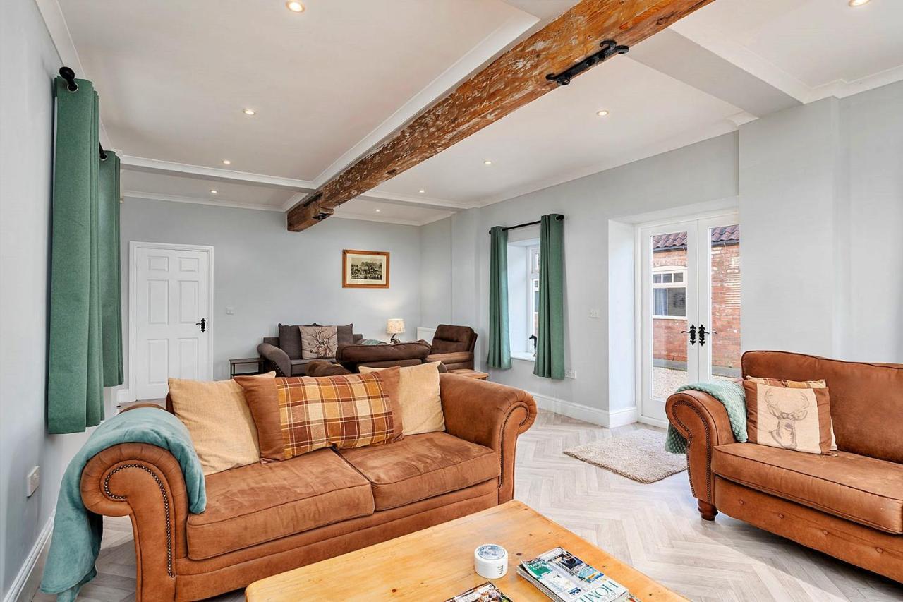 Finest Retreats - South Barn Winestead Exterior foto